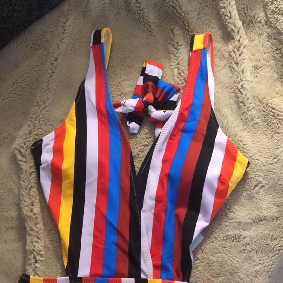 NWT Cupshe Large Cutout One Piece - Picture 4 of 12